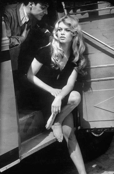 Brigitte Bardot: Classic Photos of the Original ‘Sex。